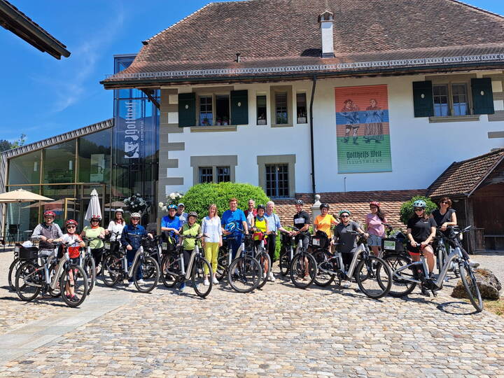 gruppenbild.jpg gruppenbild.jpg