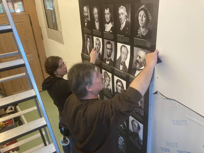 Felix und Céline Joss bei der Montage Felix und Céline Joss bei der Montage