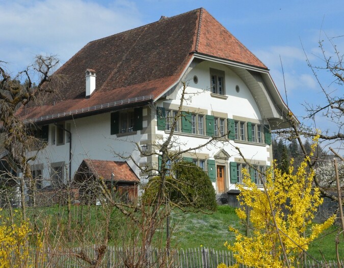 Gotthelf Zentrum: Pfarrhaus im Frühling Gotthelf Zentrum: Pfarrhaus im Frühling