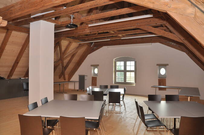 Blick in den Gotthelf Saal im Dachgeschoss Blick in den Gotthelf Saal im Dachgeschoss