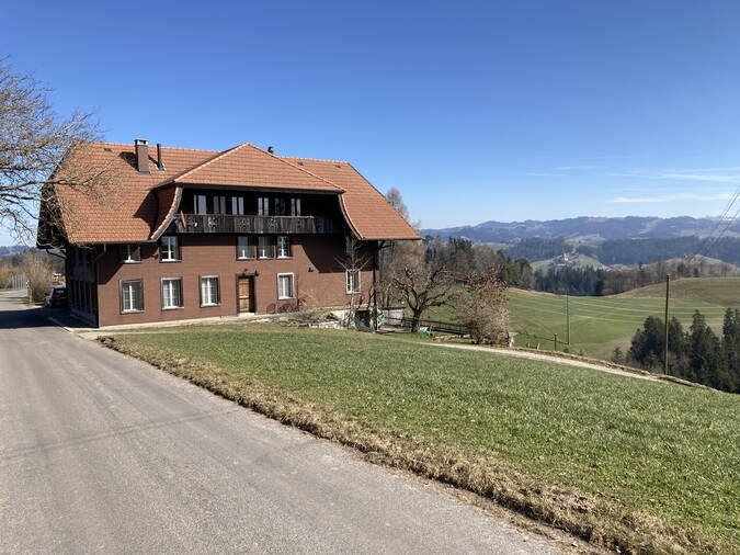 Das "Gfeller-Schulhaus" auf der Egg