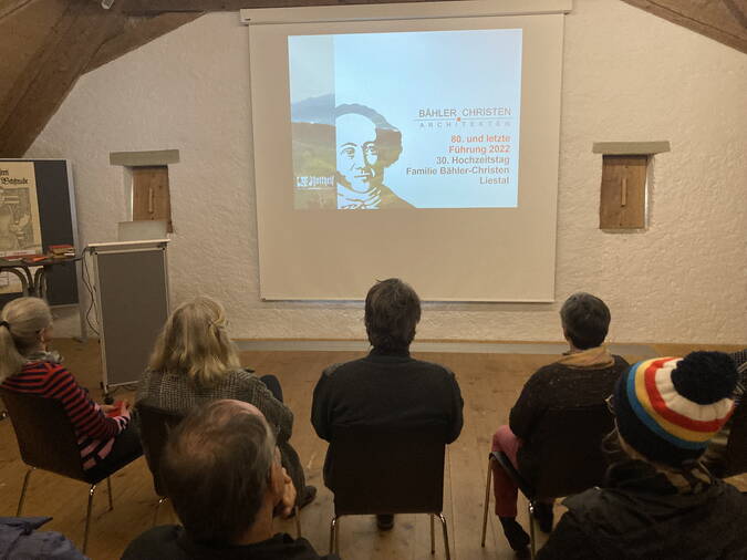 Begrüssung im Saal Begrüssung im Saal