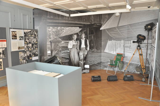 Beispiel aus dem Raum für Sonderausstellungen: Zum Uli-Film von Franz Schnyder Beispiel aus dem Raum für Sonderausstellungen: Zum Uli-Film von Franz Schnyder