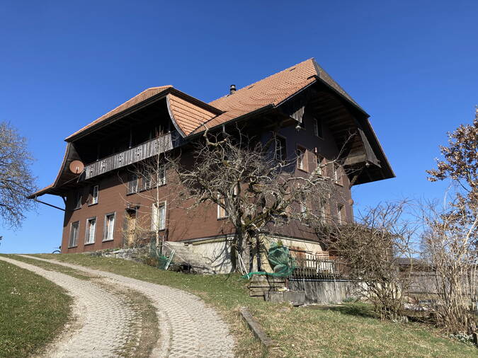 Das "Gfeller-Schulhaus" auf der Egg