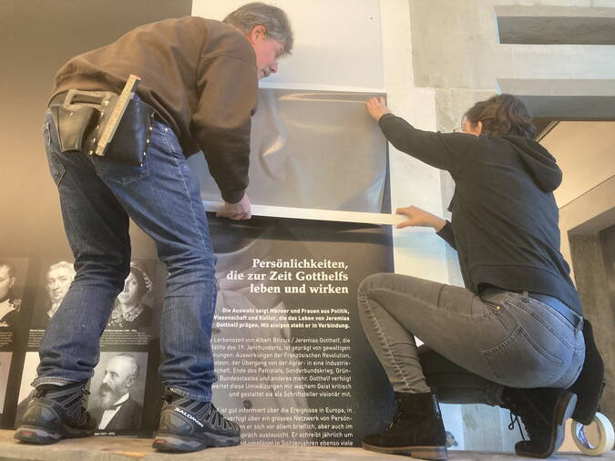 Felix und Céline Joss bei der Montage Felix und Céline Joss bei der Montage