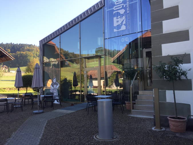 spiegelung_annex.jpg spiegelung_annex.jpg