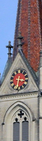Kirchturm mit Uhr Kirchturm mit Uhr