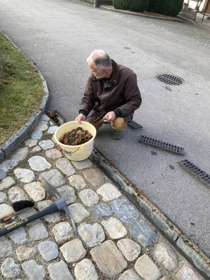 ablauf_reinigen.jpg ablauf_reinigen.jpg